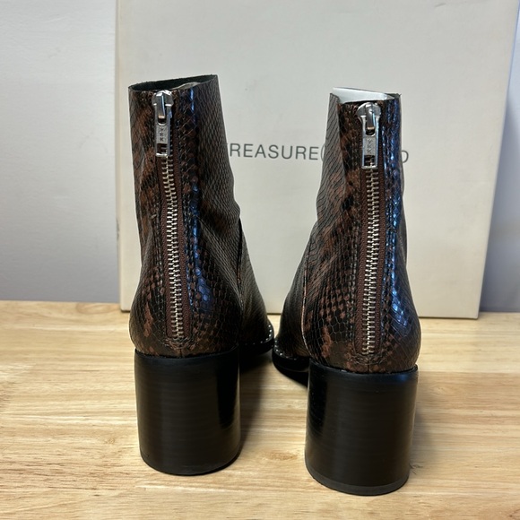 Treasure & Bond Chocolate Snake Faux Leather Boots - NEW - Picture 6 of 7